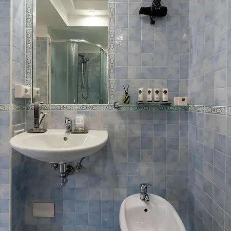 Bellavista Crispi Piazza Del Popolo Apartament
